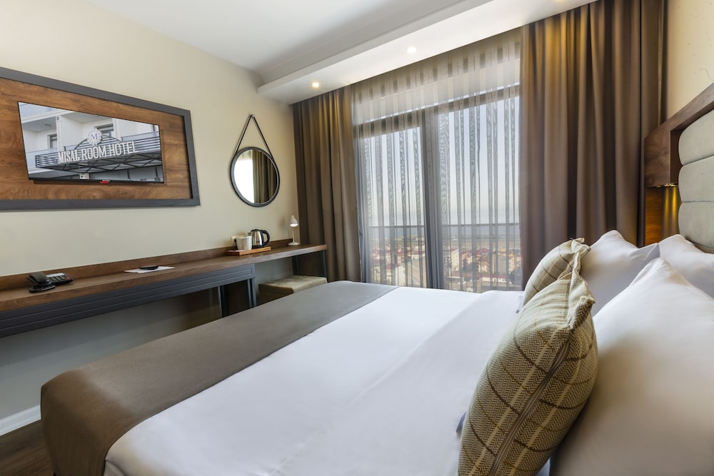 Deluxe Room, Sea View - Photo 3