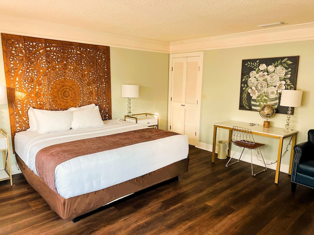 Signature Suite, 2 Bedrooms, Non Smoking, Bay View