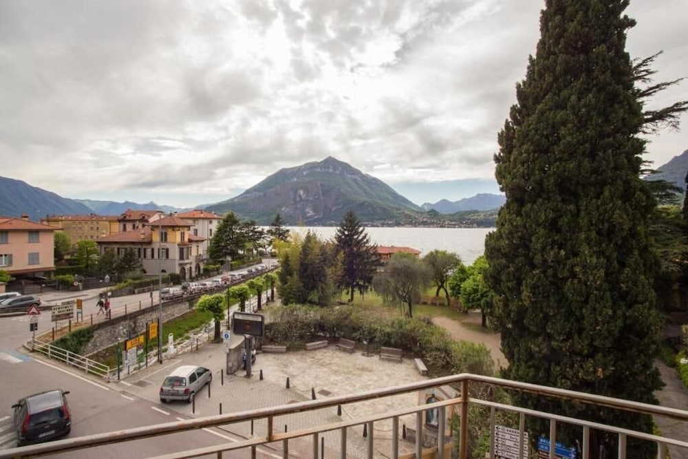 Deluxe Double or Twin Room, Lake View photo 2