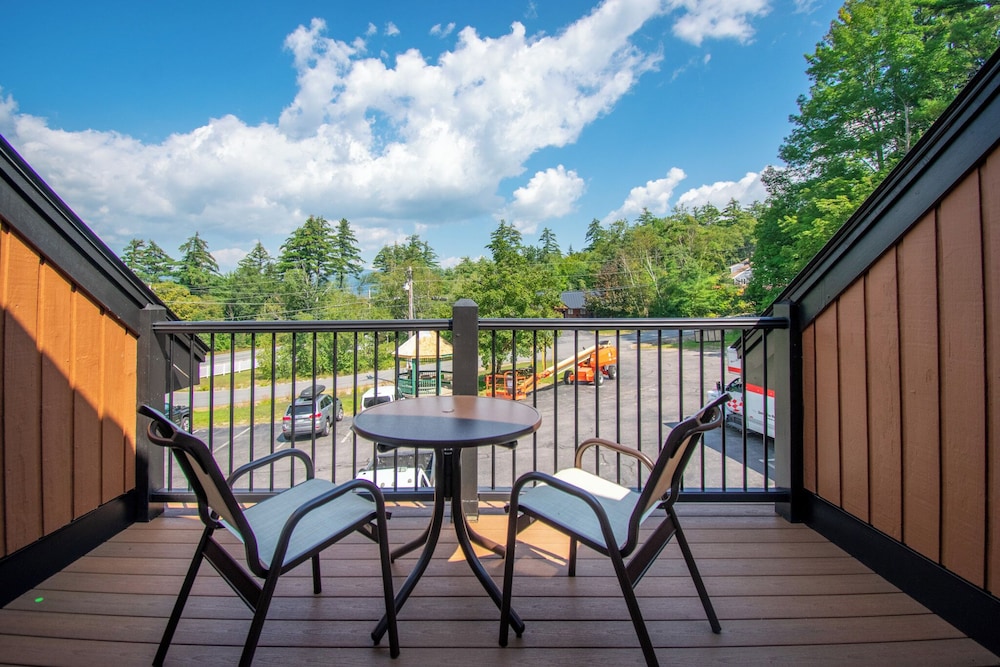 Family Quadruple Room, Balcony photo 2