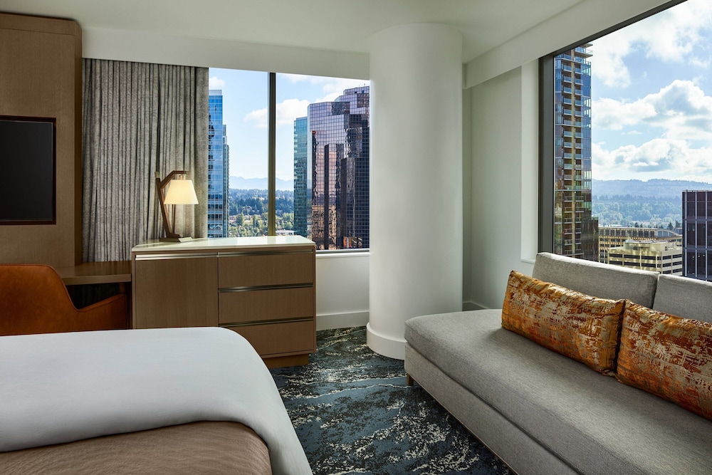 Deluxe Room, 1 King Bed (View) - Photo 4
