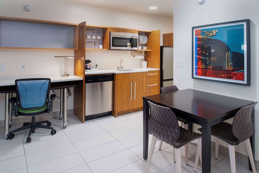 Suite, Accessible, Non Smoking (Hearing Impaired)