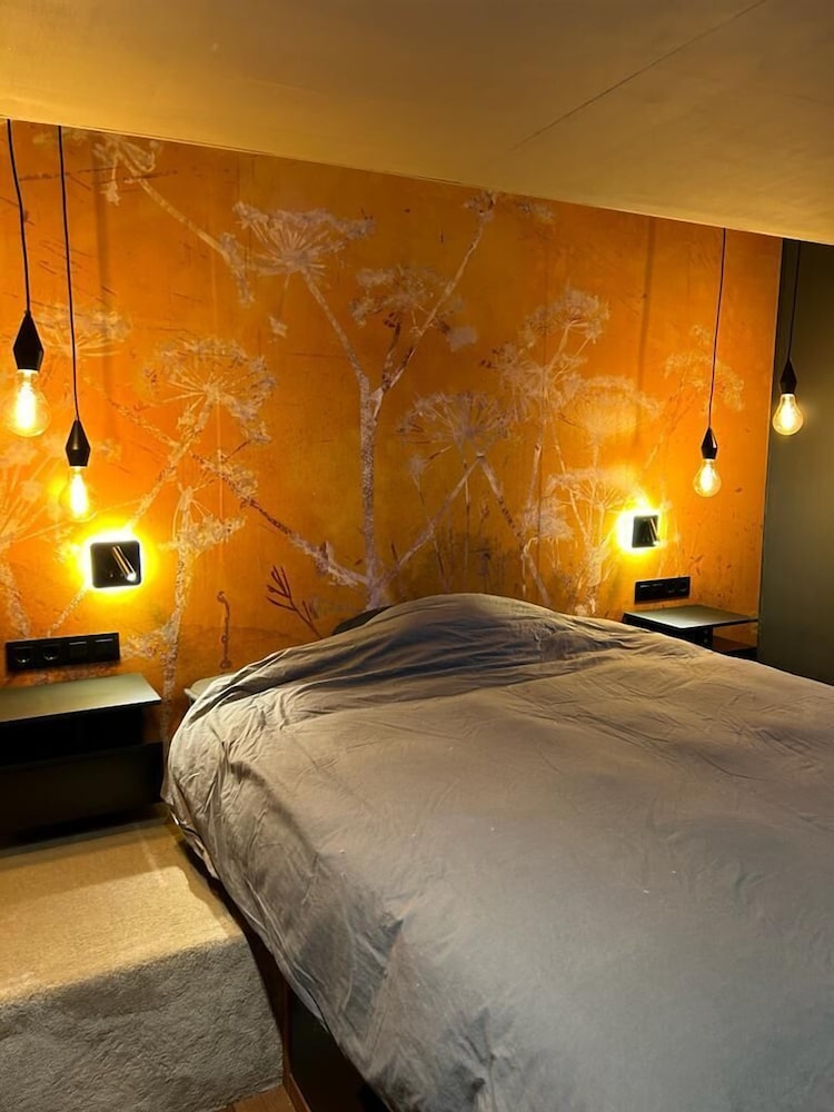 Deluxe Room, Lake View photo 1