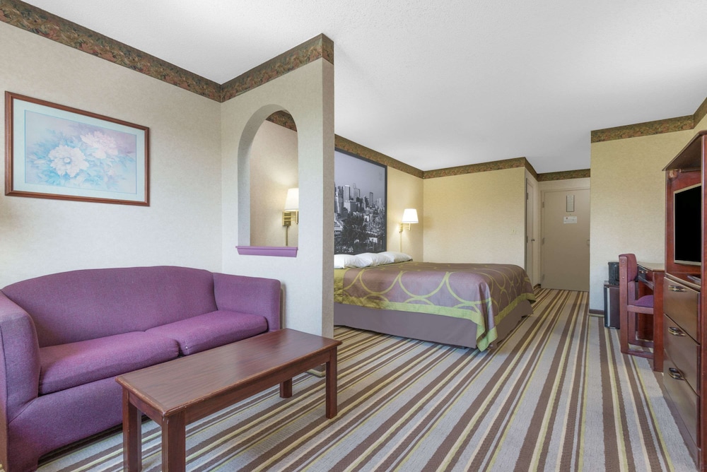 Room, 1 King Bed, Non Smoking photo 2