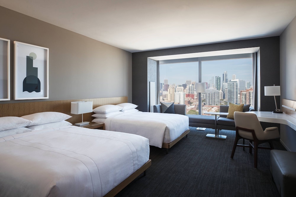 Room, 2 Queen Beds, City View