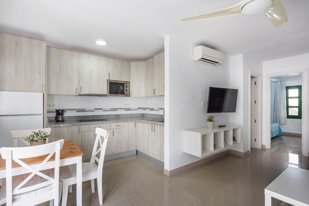Superior Apartment, Harbor View (solarium, top floor) photo 3