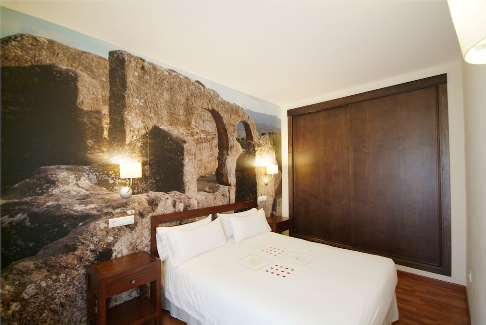 Apartment, 3 Bedrooms (For 5 People) photo 2