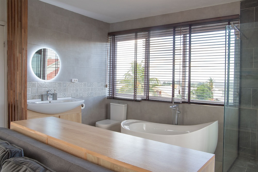 Junior Suite, Balcony, Sea View photo 2