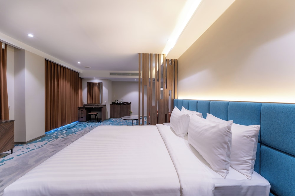 Executive Studio Suite - Photo 5