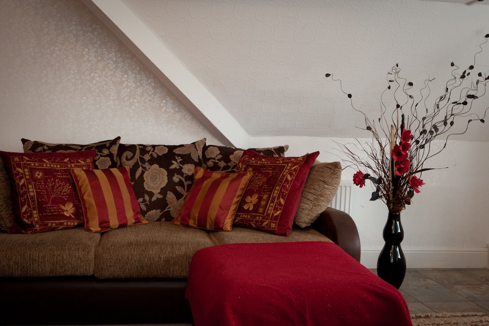 Deluxe Double Room, Lake View (Four Poster Bed) photo 3