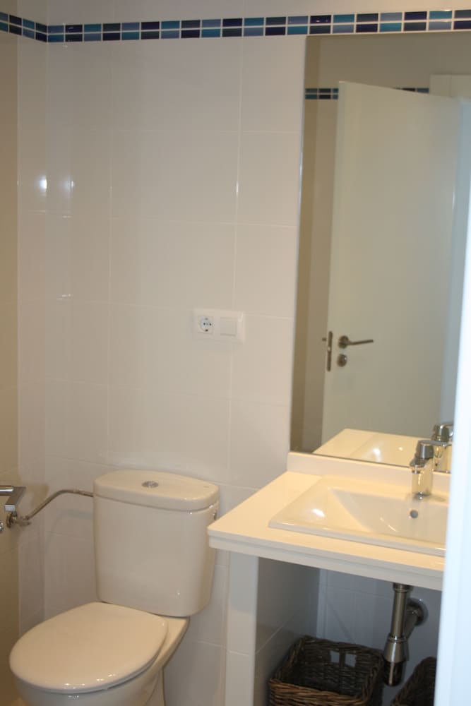 Apartment, 2 Bedrooms, Terrace photo 3
