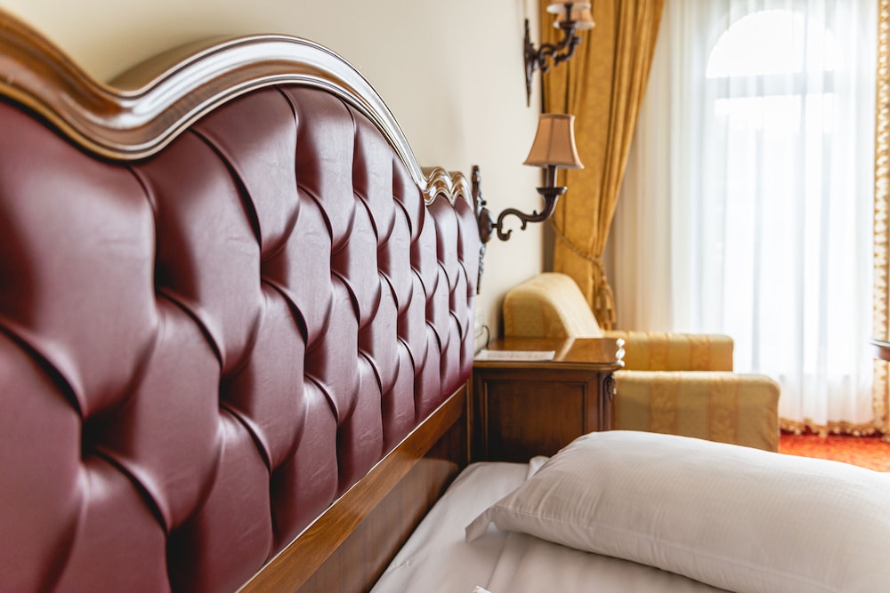 Standard Triple Room, 1 Double Bed with Sofa bed photo 1