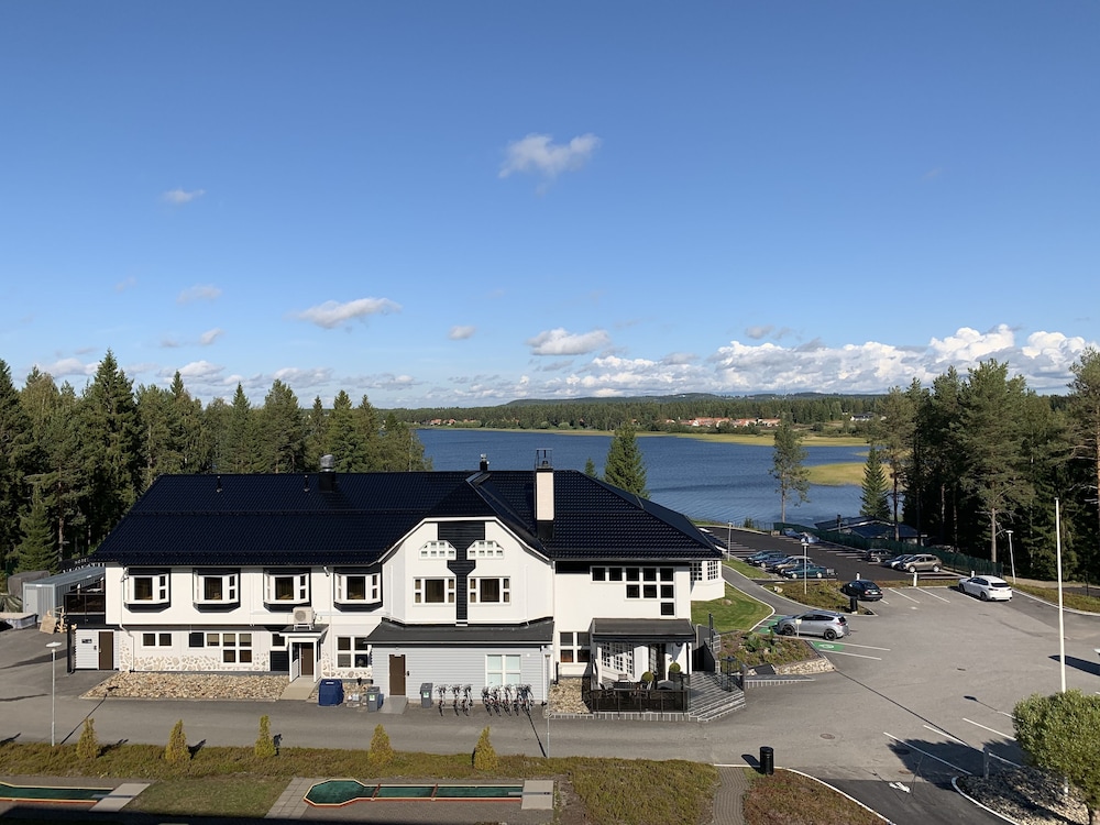 Panoramic Apartment, 2 Bedrooms, Sauna, Lake View