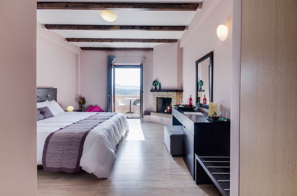Upper Floor Double Room - Photo 3