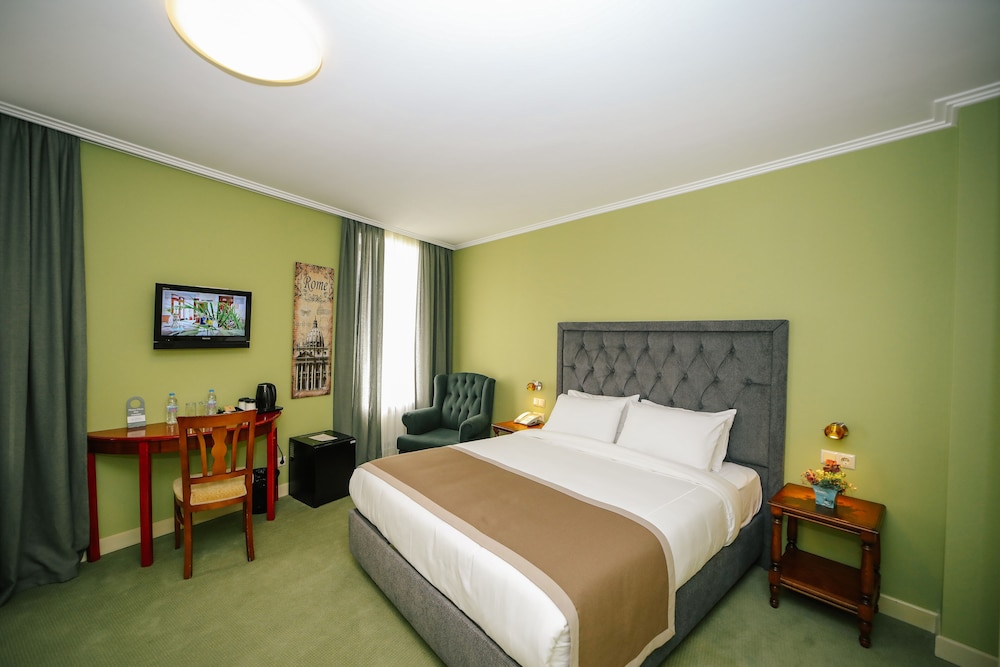 Superior Double Room, Mountain View photo 2