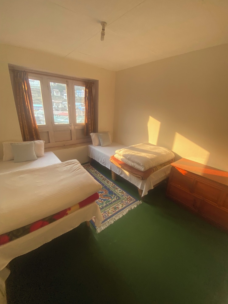 Basic Double or Twin Room, Mountain View