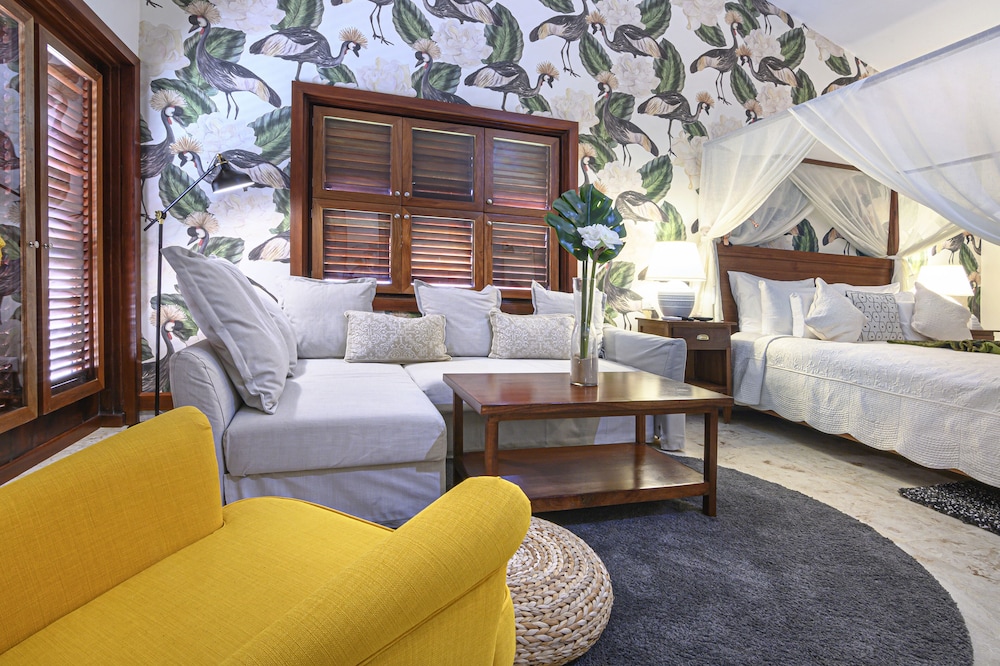 Suites Bungalow photo 1