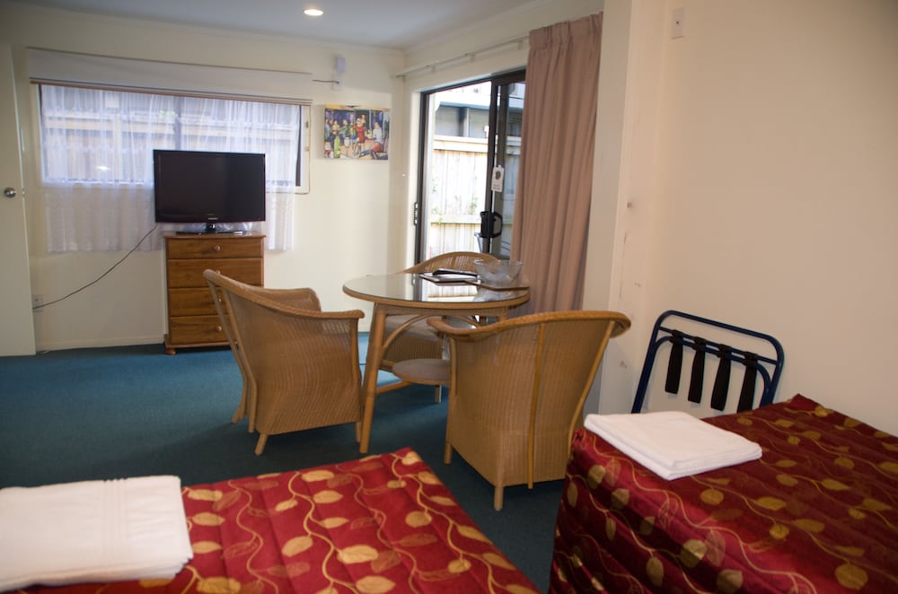 Studio, 1 Bedroom, Garden View photo 3