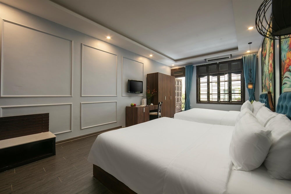 Junior Triple Room
