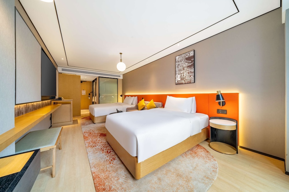 Room, 2 Double Beds, Accessible photo 1
