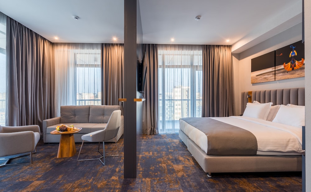 Junior Double Room, City View