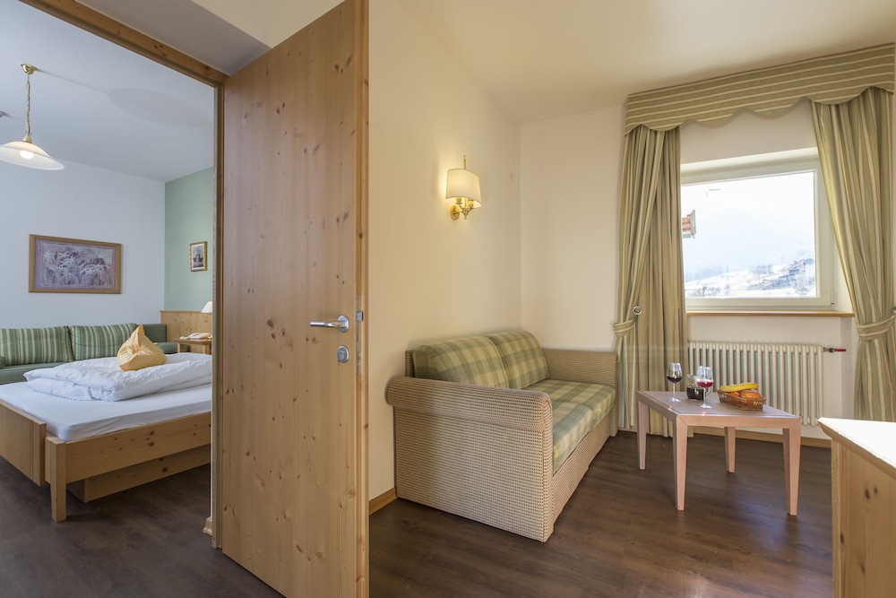 Junior Suite, Balcony