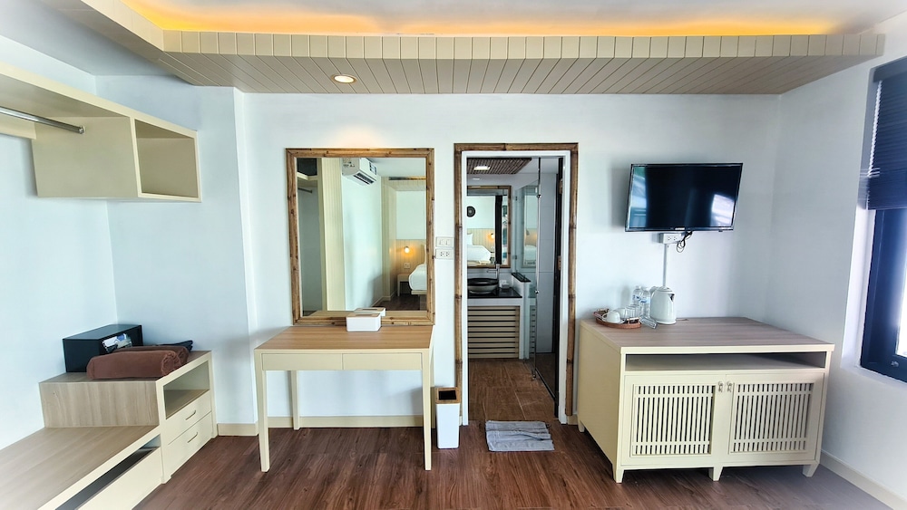 Premium Villa, 1 King Bed, Ocean View - Photo 6