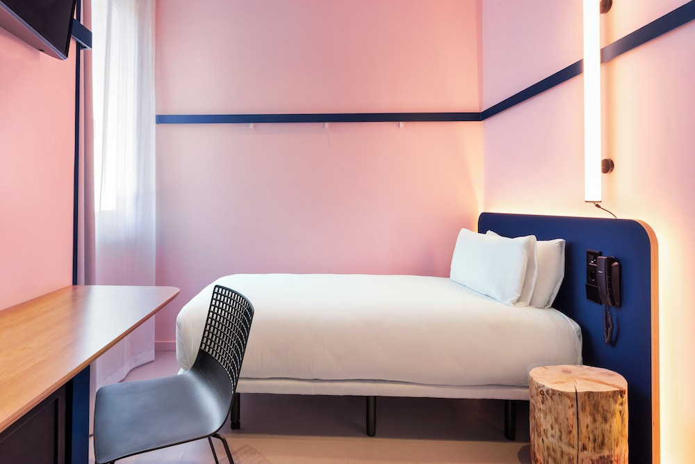 Single Room, 1 Twin Bed, Courtyard View