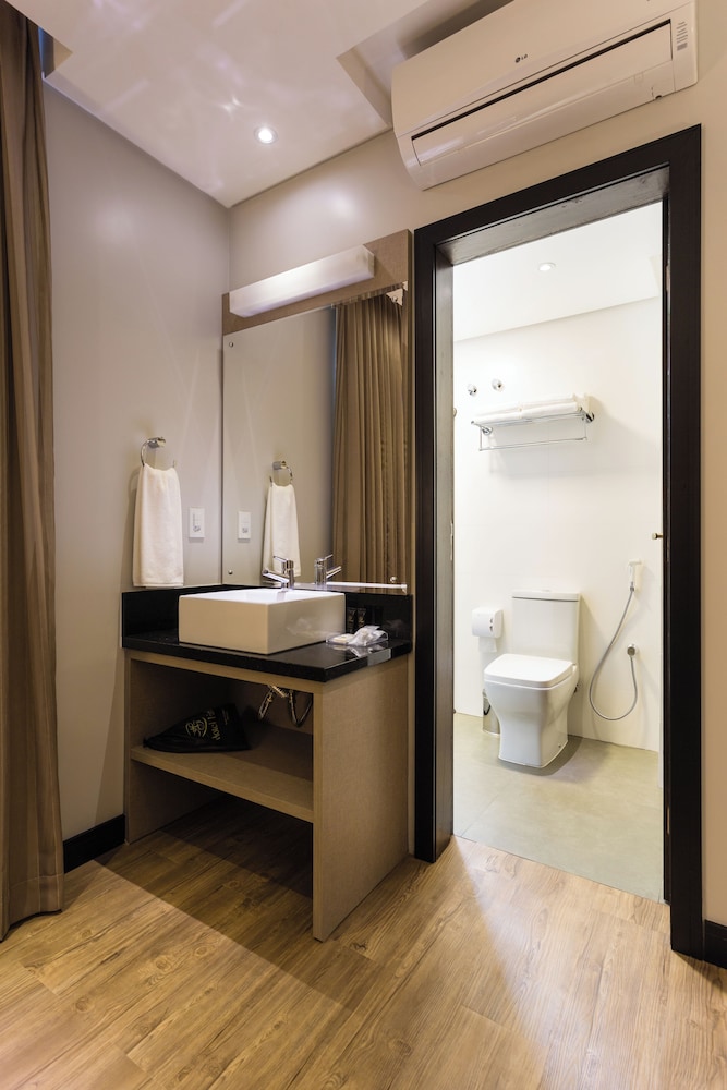 Premium Double Room (Suite)