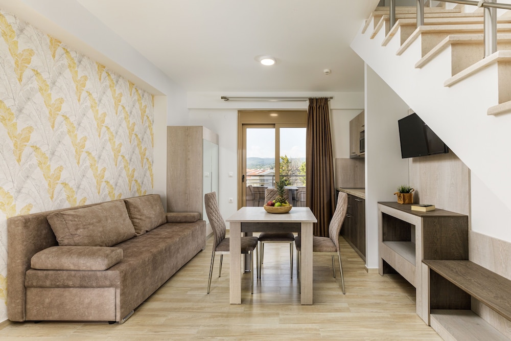 Deluxe Suite photo 1