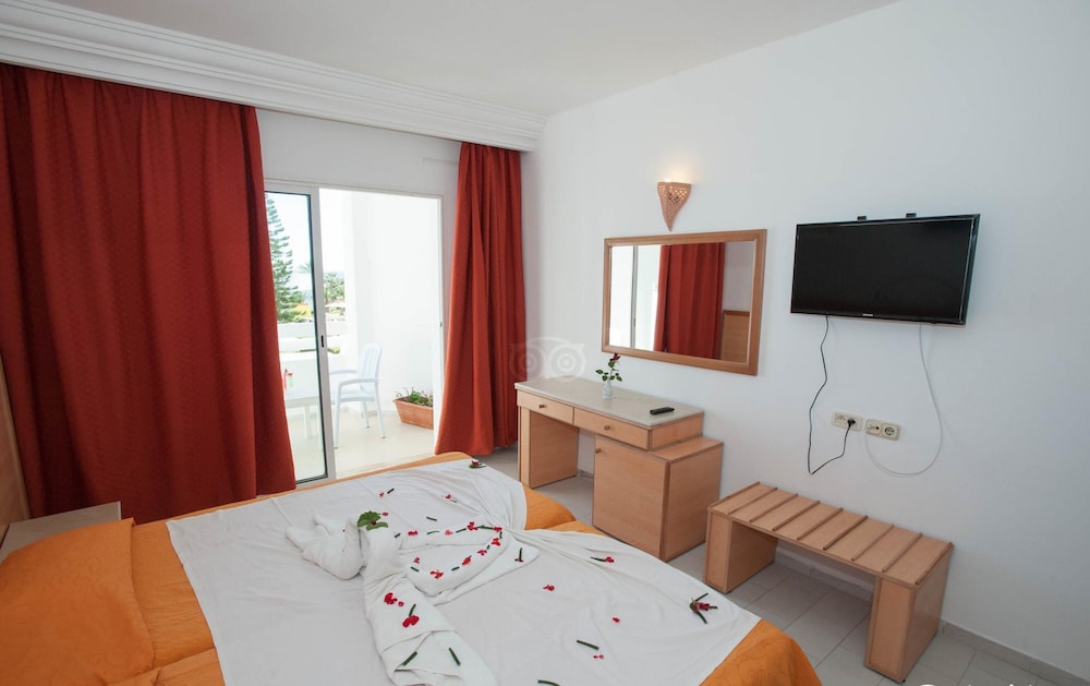 Double or Twin Room, Sea View photo 1