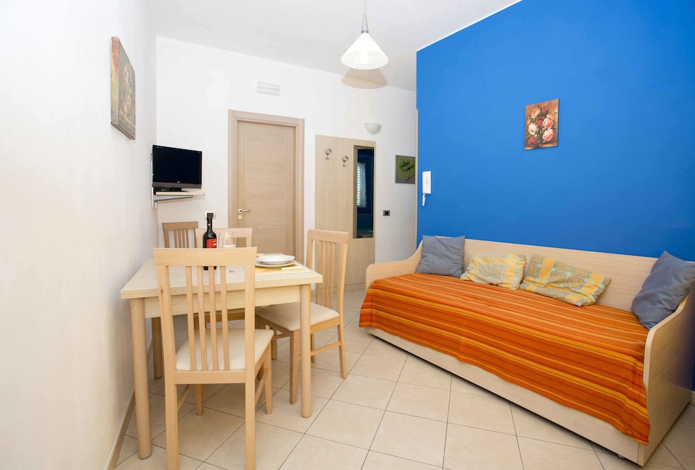Comfort Apartment photo 3