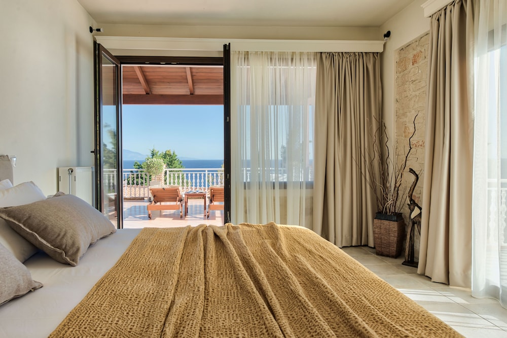 Basic Apartment, 4 Bedrooms, Sea View