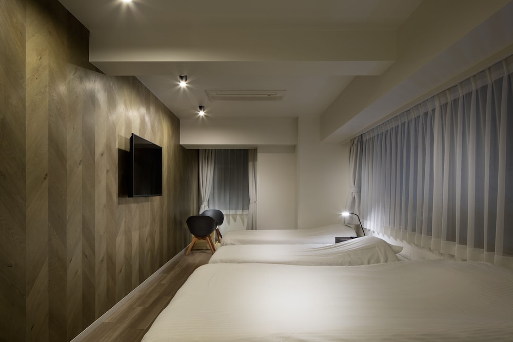 Comfort Room, Multiple Beds, Non Smoking photo 3