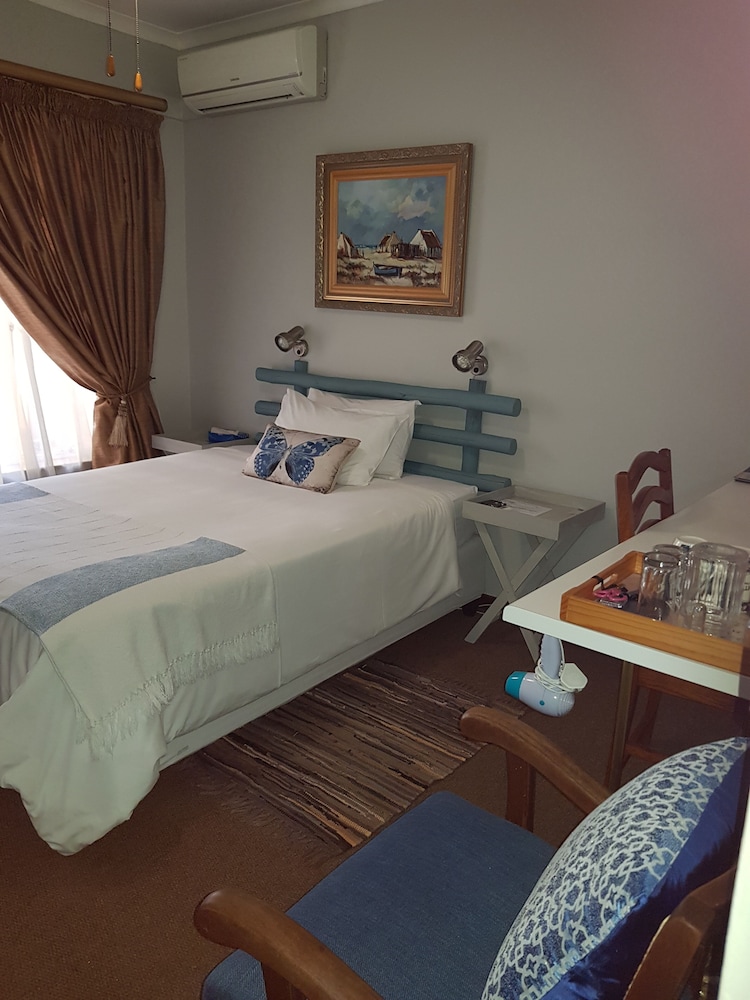 Basic Double Room photo 1