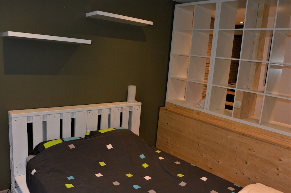 Apartment photo 2