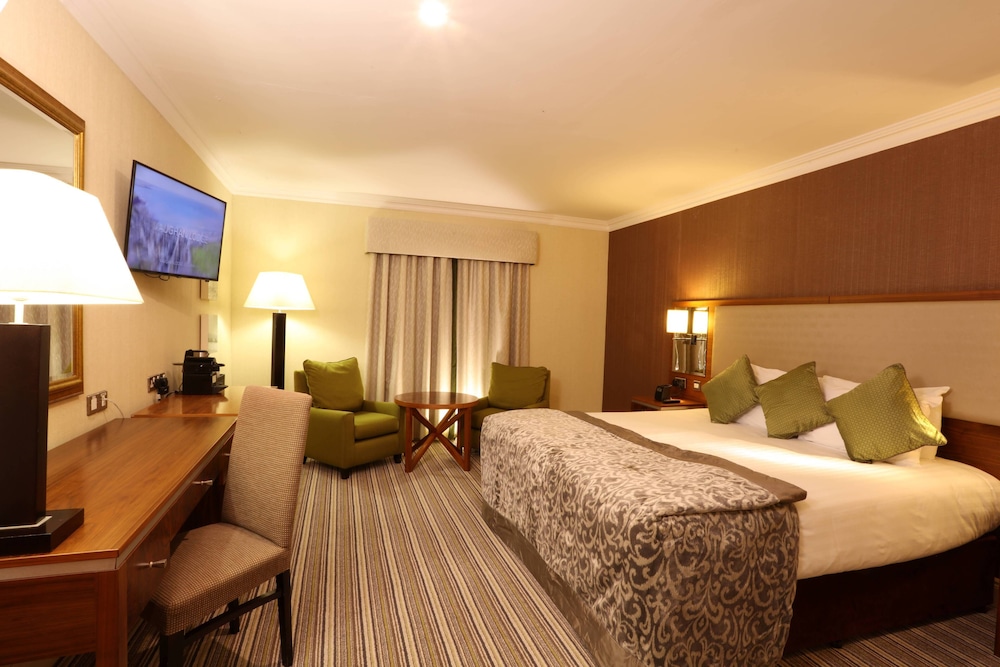 Executive Studio, 1 King Bed, Corner photo 2