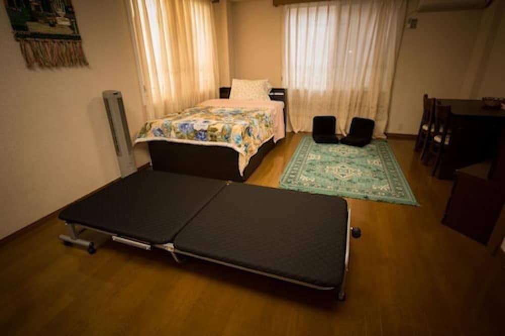 Studio Apartment photo 3