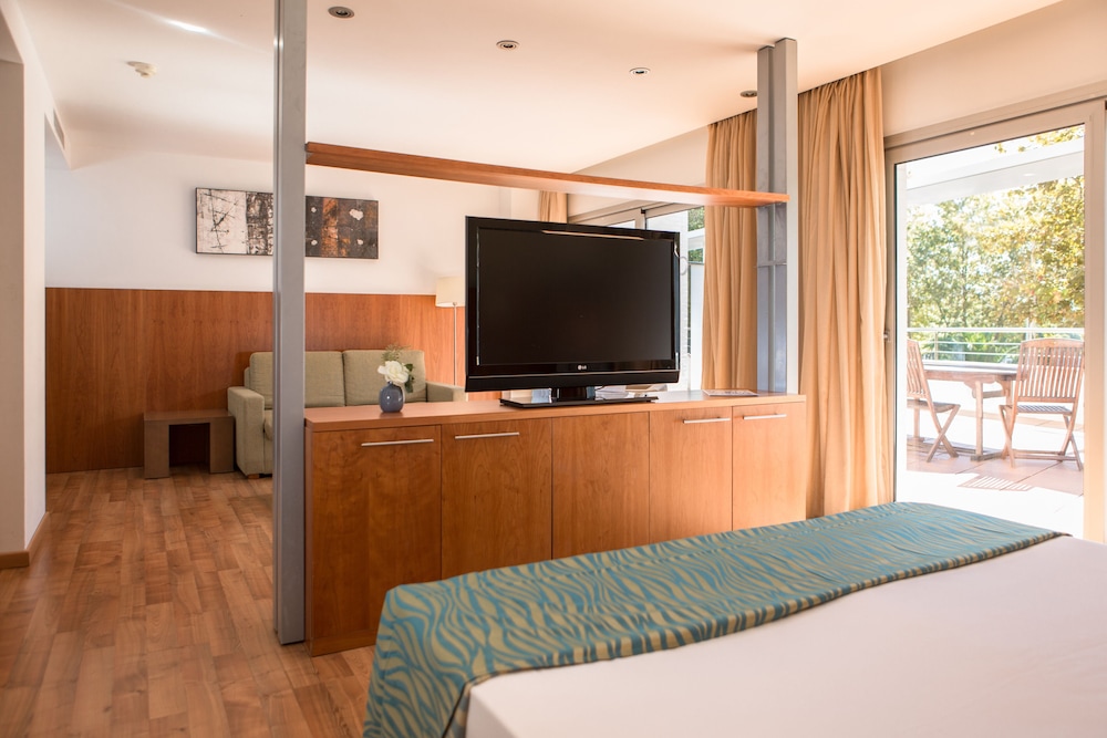 Suite (4 Adults)