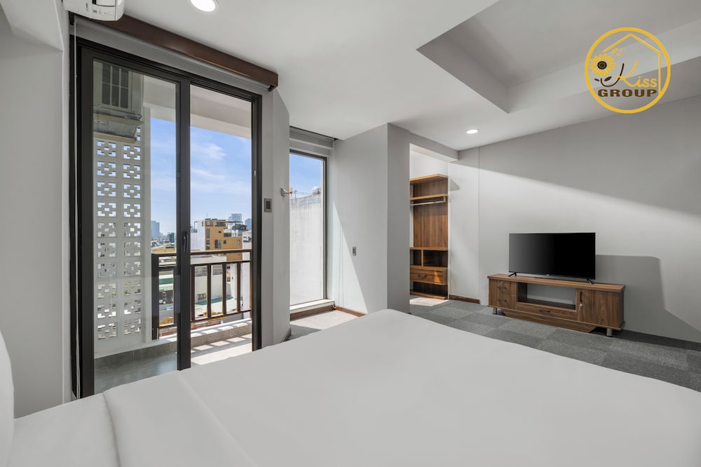 Apartment, 2 Bedrooms, Balcony, City View - Photo 1