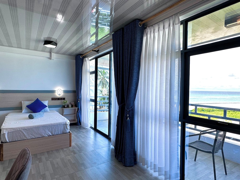 Deluxe Triple Room - Photo 2