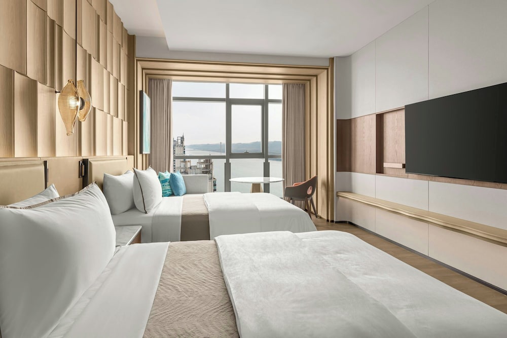Deluxe Room, 2 Twin Beds, River View