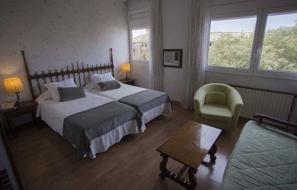 Triple Room (2+1)