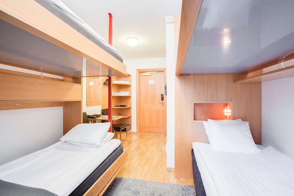 Standard Room, 2 Twin Beds, Non Smoking (Bunk beds) - Photo 1