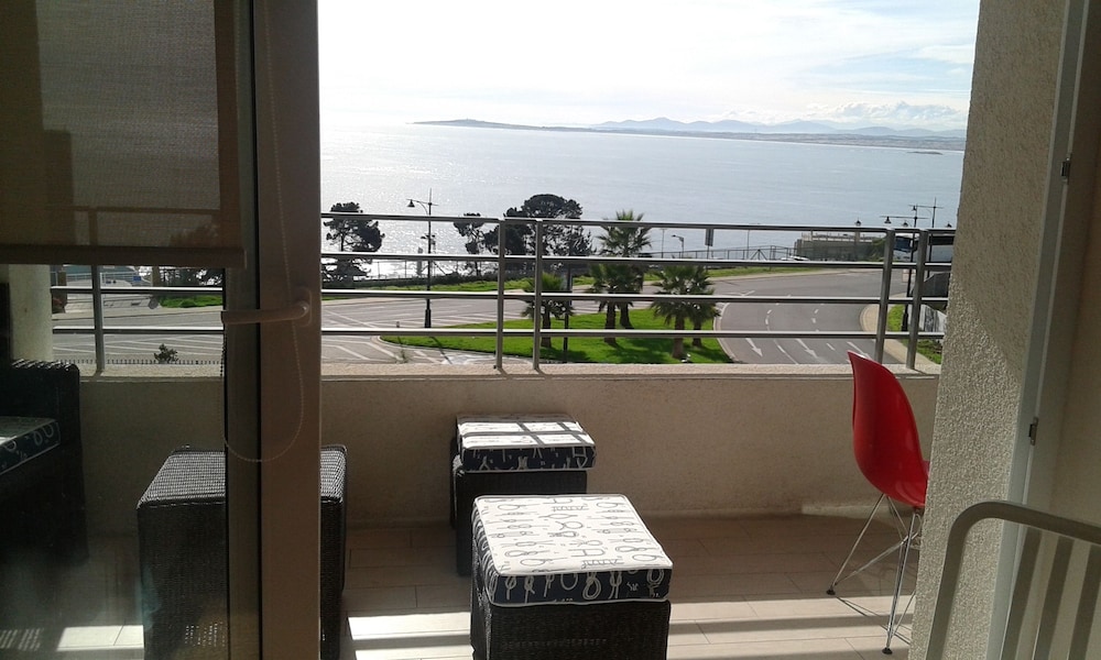 Economy Apartment, 1 Bedroom, Beach View, Sea Facing photo 2