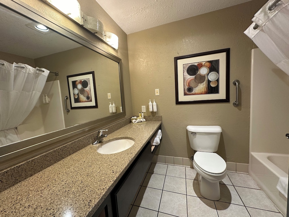 Standard Double Room, 2 Queen Beds - Photo 1