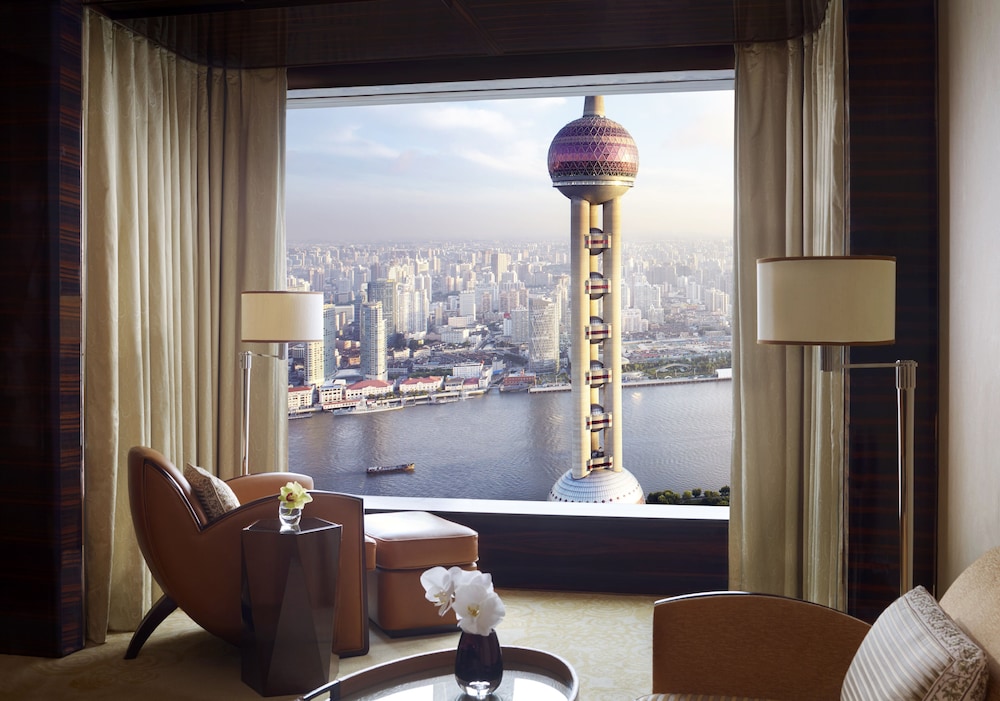 Pearl Tower View Suite