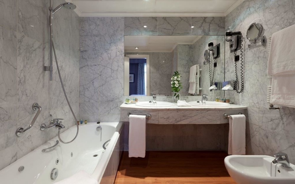 Studio Suite - Photo 9