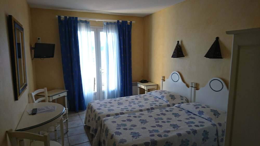 Twin Room, Terrace photo 1