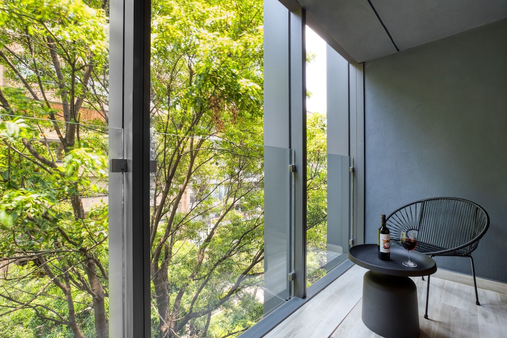 Two Bedroom Apartment with Balcony - Photo 7